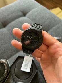 Casio G-shock Carbon GA-2100-1A1ER - Black on black