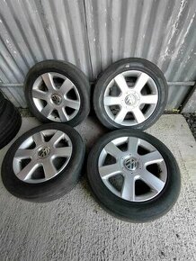 4ks alu disky orig. VW 5x112 r16 + pneu - 1