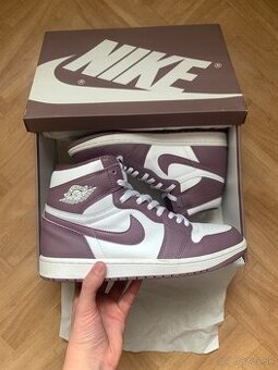 Nike Air Jordan 1 Retro High OG “Mauve”