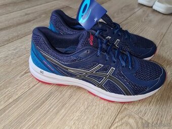 asics nove v krabici 40,5