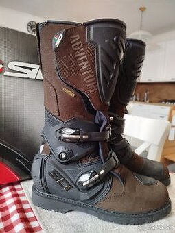 NOVÉ NENOSENÉ,SIDI Adventure 2 ,43