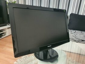 Philips 22 LCD Monitor - 1