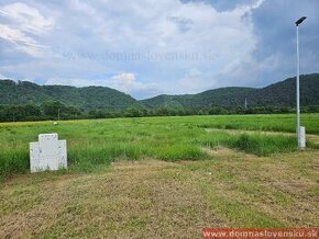 1040 Stavebný pozemok na RD obec Kysak