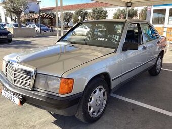 MERCEDES BENZ W201  190E  2.0 BENZIN  ROK-1984