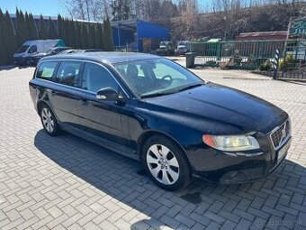 VOLVO V70 D5