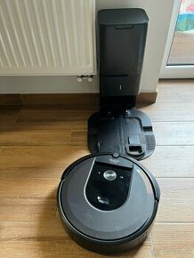 iRobot Roomba i7 + dokovacia stanica