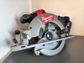 Milwaukee M18 CCS55 Aku okružná píla ( 18V/165mm)