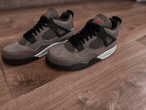 Air Jordan 4 Retro Taupe Haze