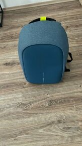 Batoh Bobby Hero Regular anti-theft backpack, light blue