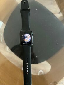 Apple watch 3 42mm cierne