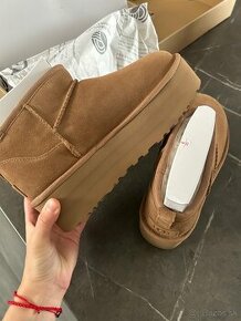 Ugg ultra mini platform