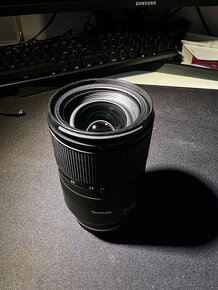 TAMRON 28-75mm f2.8 E-Mount OBJEKTÍV