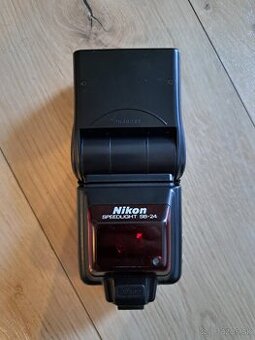 Nikon speedlight SB-24