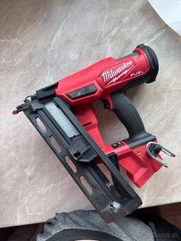 MILWAUKEE M18 FUEL™ DOKONČOVACIA KLINCOVAČKA 20°