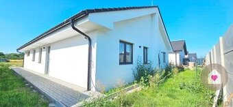 RODINNÝ DOM s 2 kúpeľňami v štádiu ŠTANDARD- ÚP 136 m2, poze - 1