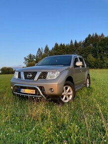 Nissan Pathfinder 2.5 dCi Platinum - 1