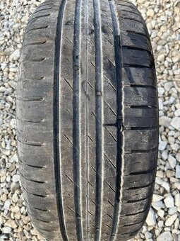 Nokian 215/55R16 letné