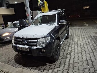 Predám Mitsubishi Pajero 4