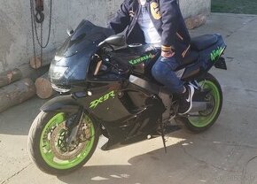 Kawasaki ninja zx9r