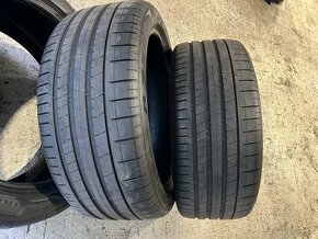 285/40 R21 - 1