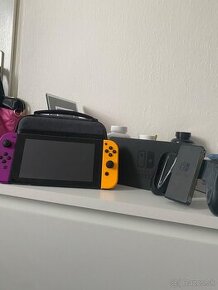 PREDAM/VYMENIM KOMPLET NINTENDO SWITCH + MINECRAFT/TOP STAV