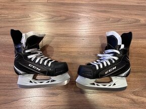 Hokejové korčule CCM Tacks 9040 JR veľ. 32