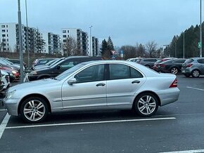 Mercedes benz c220cdi - 1