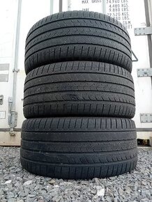 2+1 gratis 285/40R21 Celoročné pneumatiky Vredestein 2021 - 1