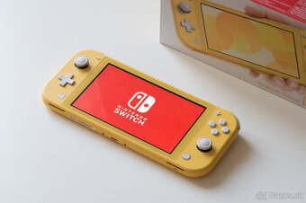 Nintendo Switch Lite - KOMPLET / ZÁRUKA