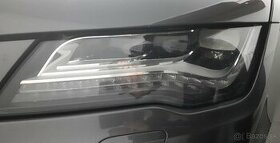 Predám pouzite plexi reflektorov Audi A7 rv 2011 - 1