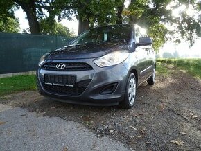 Hyundai i10 1,1i 51kW čtyřválec, klima, parkovací senzory