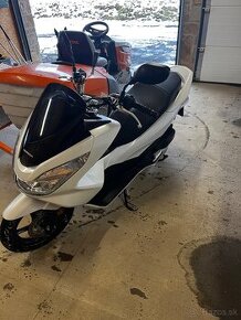 honda pcx 125