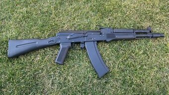 Airsoft AK-105full metal a výbava