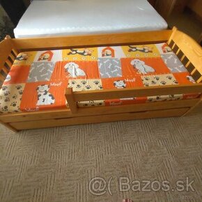Detská posteľ z masívu