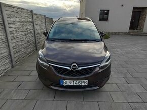 Opel Zafira Tourer - 1