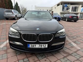 BMW 740xD 2014, 1. Majitel, servis BMW, super stav