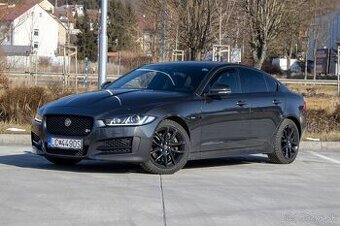 Jaguar XE 2.0 I4P R-Sport AT - 1