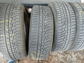 Zimné Hankook Winter icept EVO 2 235/55/18 100H