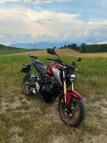 Honda CB125R