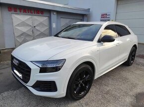 Prenájom auta  Audi Q8