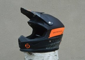 helma prilba shot mat. čierno oranžová