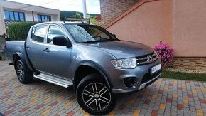 Mitsubishi L200  ,,87.oookm,, 4x4,,Top,,rok.,,2015