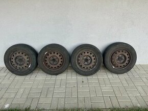 Zimné gumy Continental a plechové disky 185/65 R15 - 1