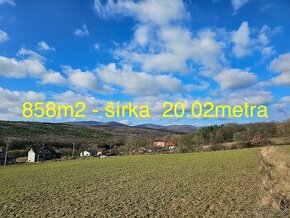 Slnečný stavebný pozemok 858m2 Zlatníky - na predaj