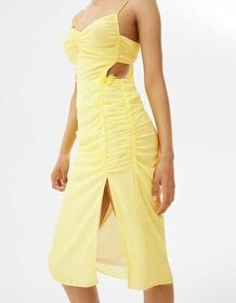 Zvodné žlté šaty - 1