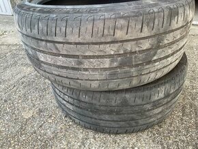 Pirelli cinturato p7 235/40/19 2ks