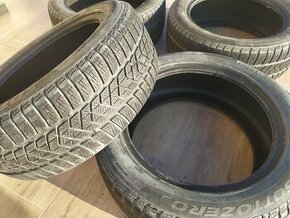 Zimne pneumatiky Pirelli  215/55 R17 98V