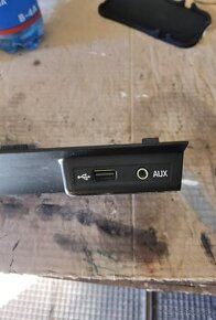 USB a Aux octavia 3