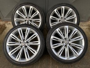 ✅ R19 ®️ Originál VW Verona 5x112 ET44 ✅ Letna sada B8 B8,5