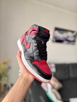 Air Jordan 1 Retro High OG Patent "Bred"